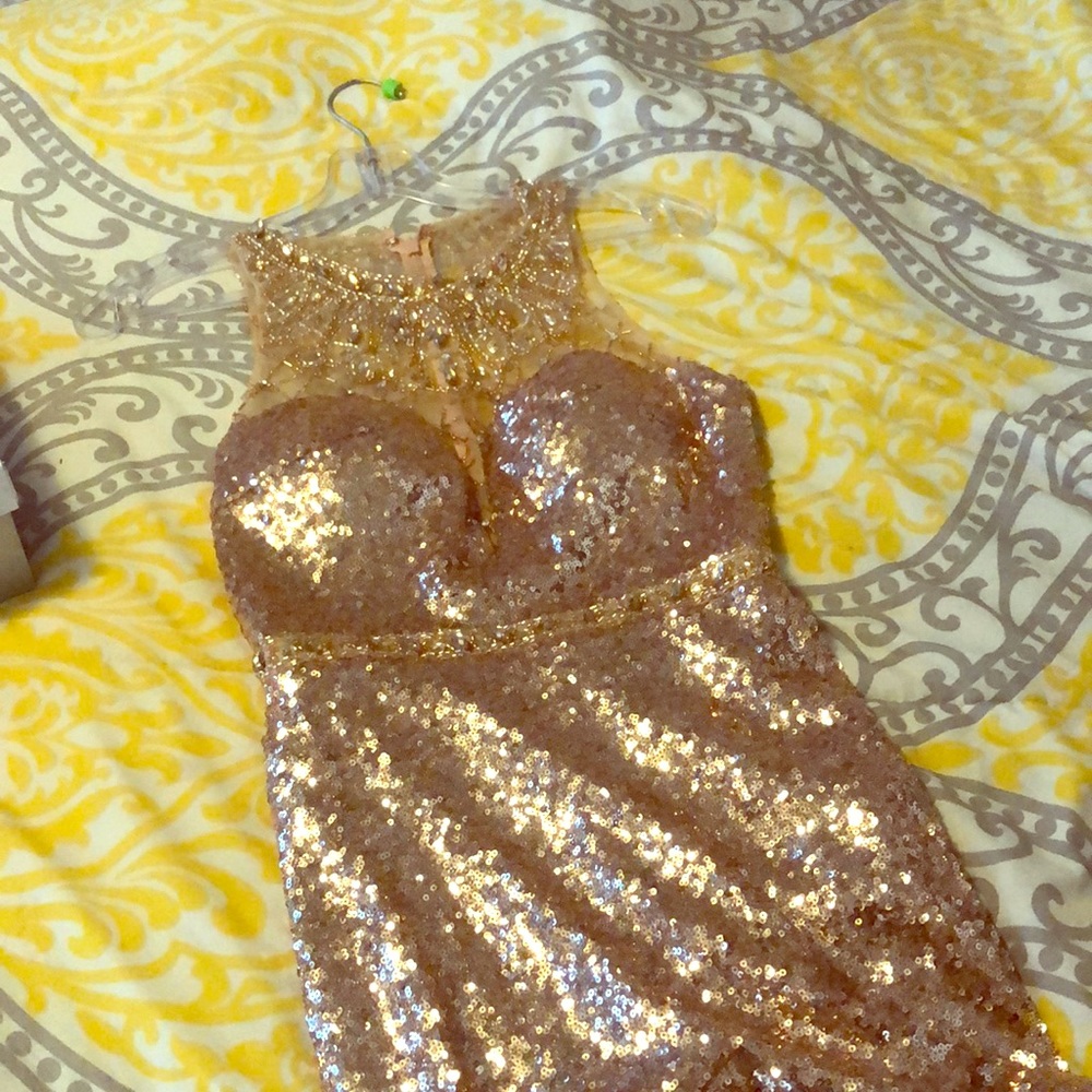 Prom dress😍 rose gold size 0, only worn once